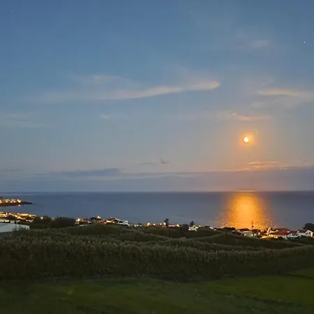 Feriehus Cantinho Do Alto